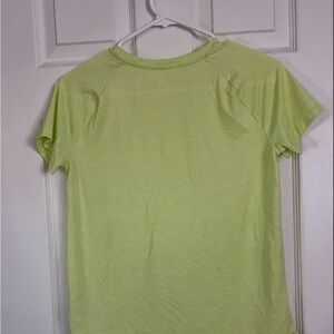 Athetic spor blouse for girl size 14/16
